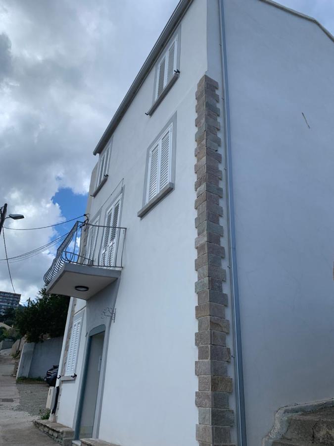 Magnifique Maison Avec Vue Mer Hauteur De Bastia Bastia  Esterno foto